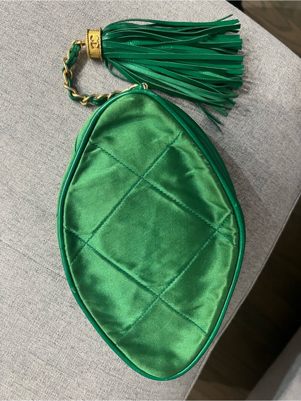 CHANEL CC SATIN CLUTCH- RARE - Picture 5 of 9